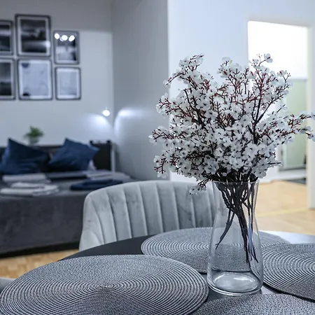 Grand Cozy Corner Apartment Helsinki